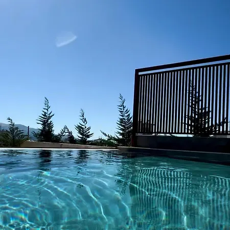 White Luxury With Private Pool 아파트 *