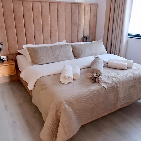 White Luxury With Private Pool 아파트