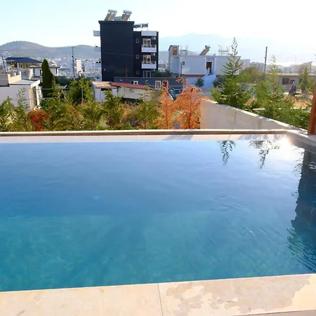 White Luxury With Private Pool 아파트 사밀